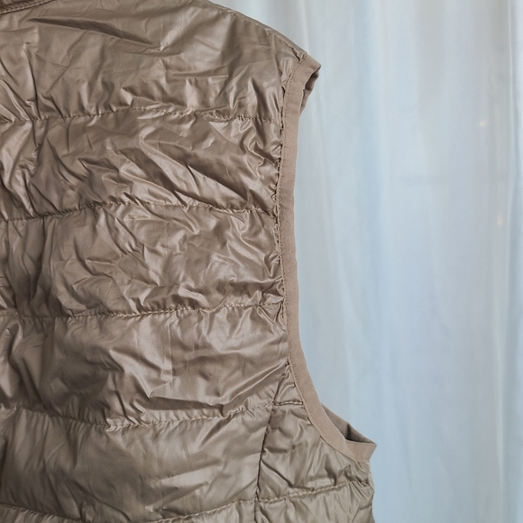 Brand new NWT men's premium packable down vest - Picture 5 of 9